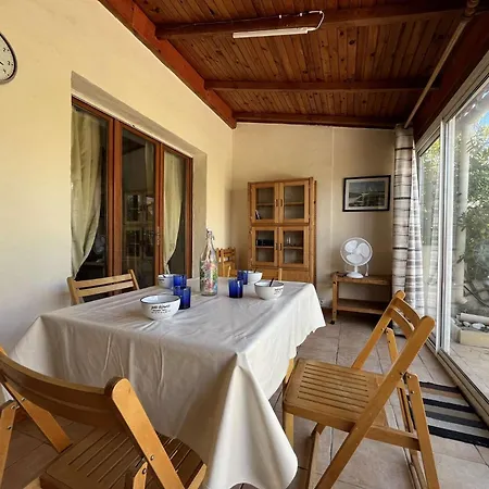 Vila Pavillon 2 Pieces En Bord De Lagune Ay040-037 Vires